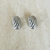 Curve earrings